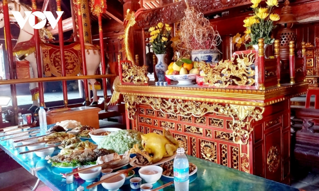 Đình Lục Nà Bình Liêu trong lễ mừng cơm mới lá gừng. Ảnh: VOV.