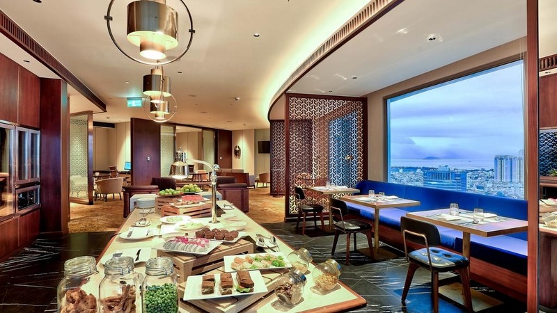 Nhà hàng Brasserie Nam tại khách sạn Hilton Đà Nẵng
