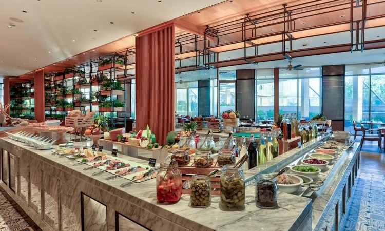 Không gian Café Việt tại khách sạn Hilton Đà Nẵng