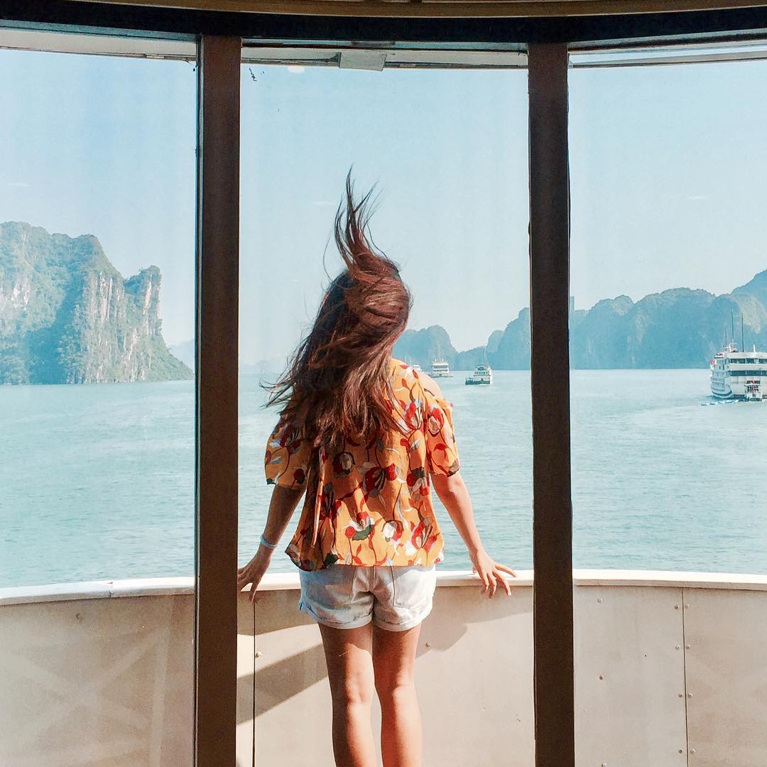 Du thuyền La Vela Classic trên vịnh Hạ Long
