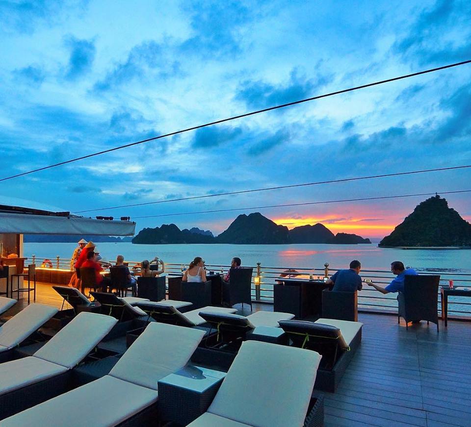 Quầy bar Sundeck du thuyền La Vela Classic