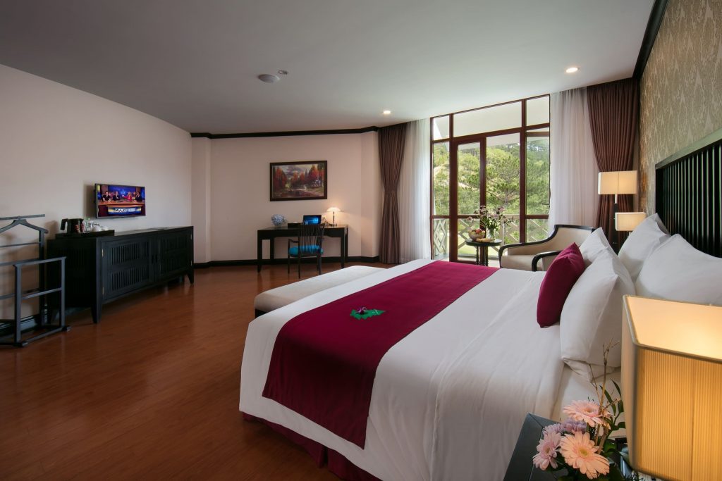 Phòng suite tại Swiss-Belresort Tuyền Lâm