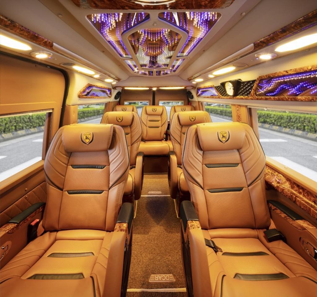 Xe limousine cao cấp trong combo Đà Lạt xe giường nằm