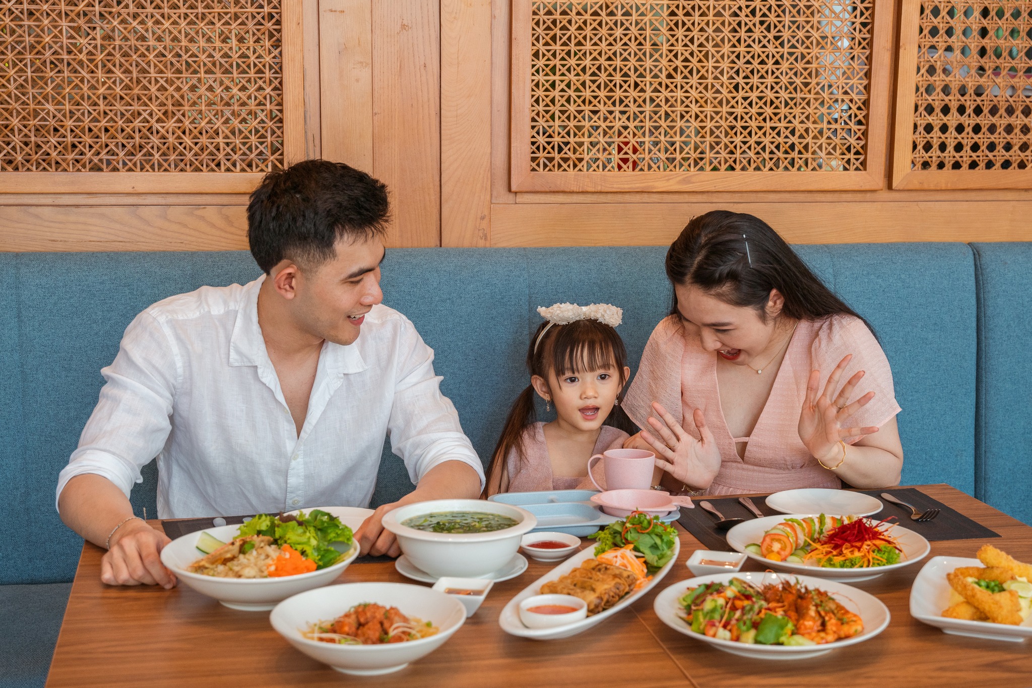 Bữa sáng tại Movenpick Waverly Phú Quốc