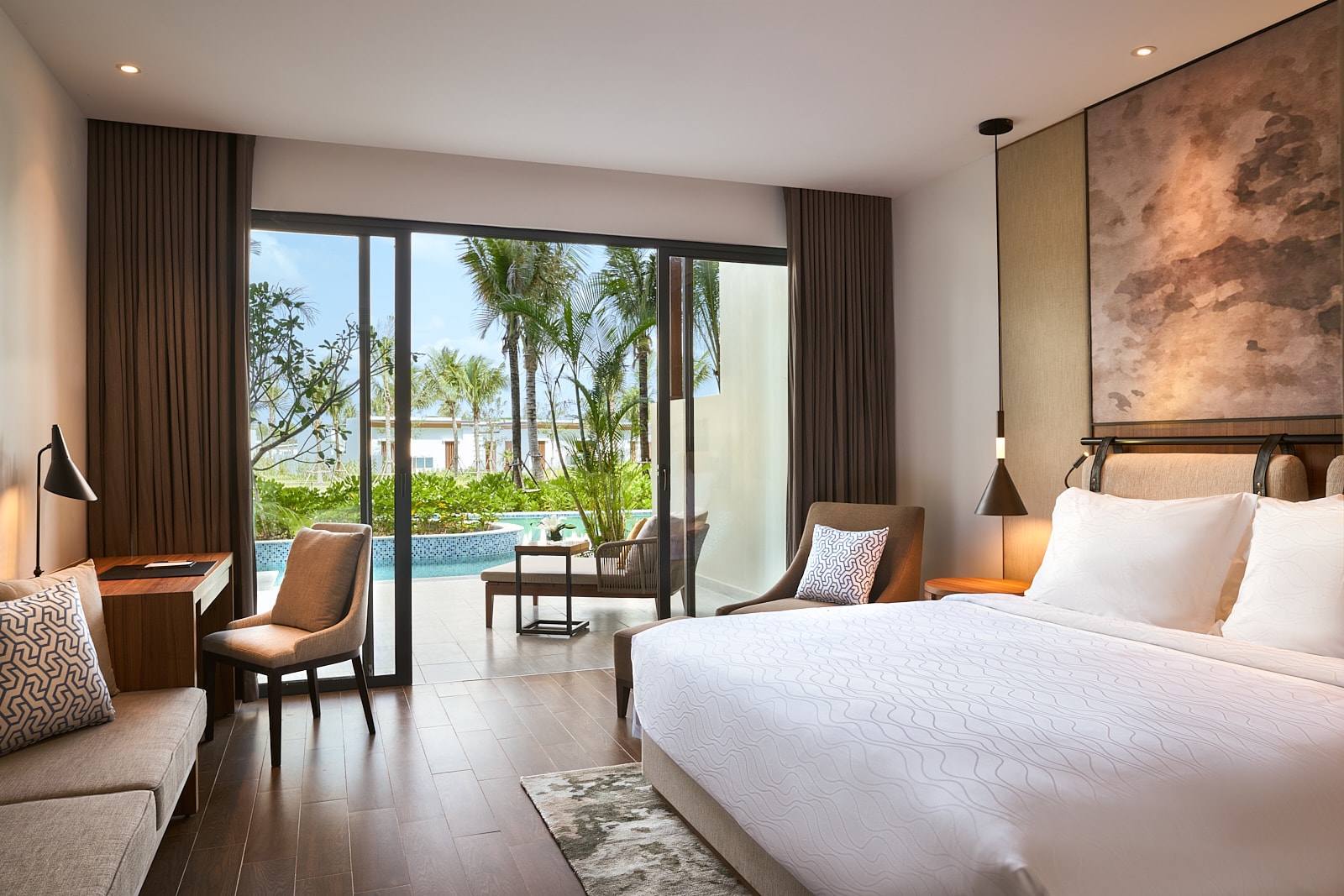 Phòng nghỉ Movenpick Waverly Phú Quốc