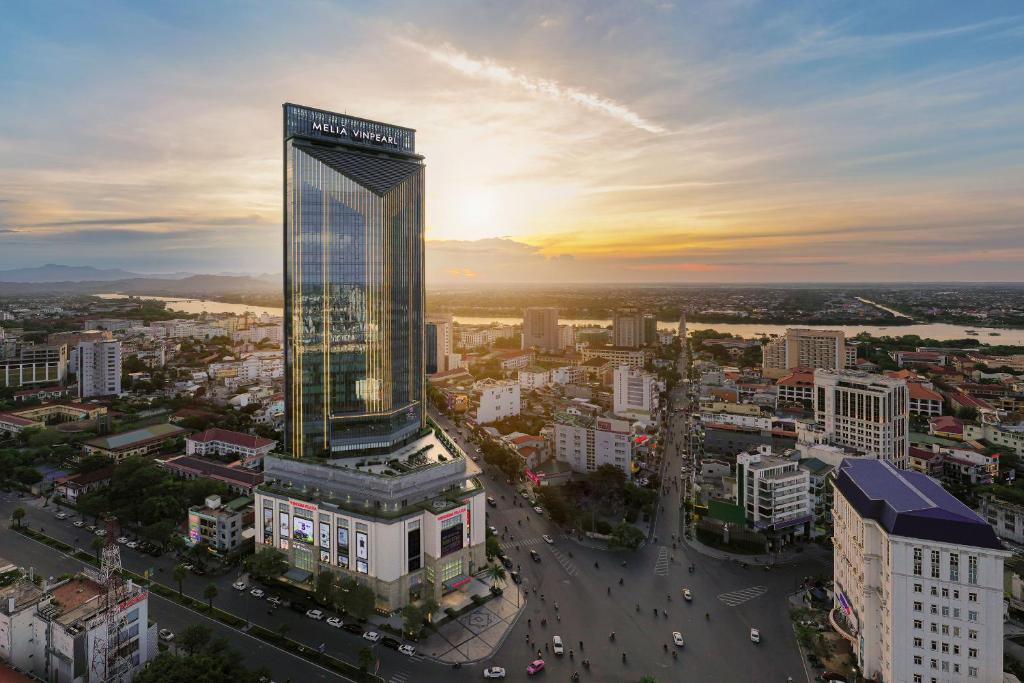 Khách sạn Melia Vinpearl trung tâm thành phố trong gói combo Huế