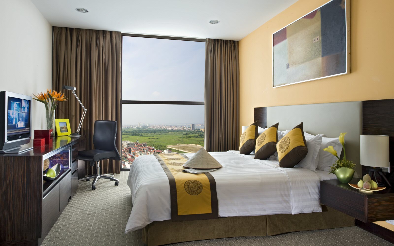 Bể bơi trong nhà Somerset Hòa Bình