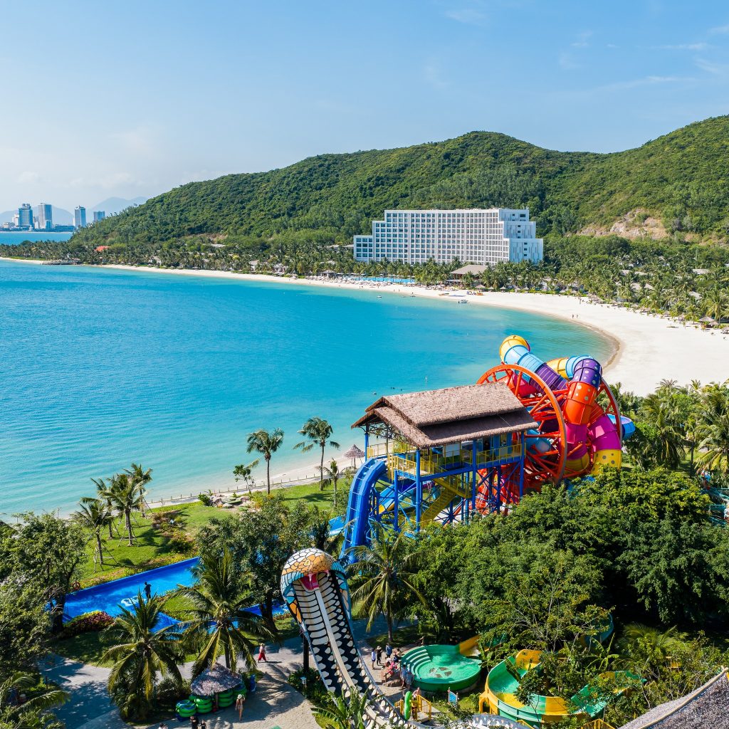 Cảnh quan Vinpearl Resort & Spa Nha Trang Bay trên đảo Hòn Tre
