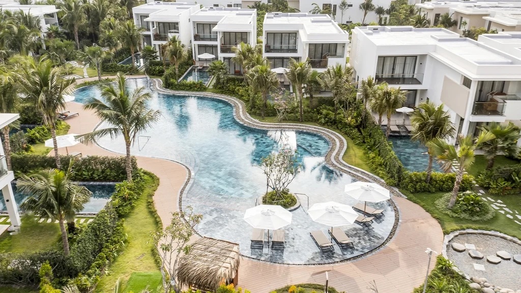 Angsana Hồ Tràm được bao bọc bởi không gian xanh