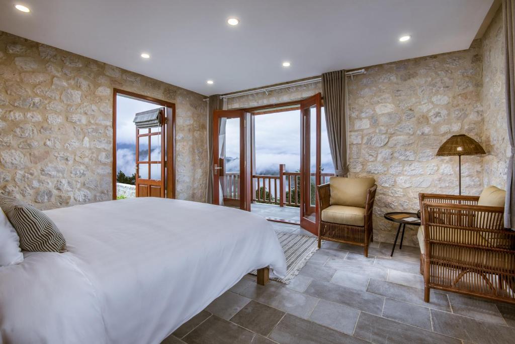 Bungalow nghỉ dưỡng view núi rừng