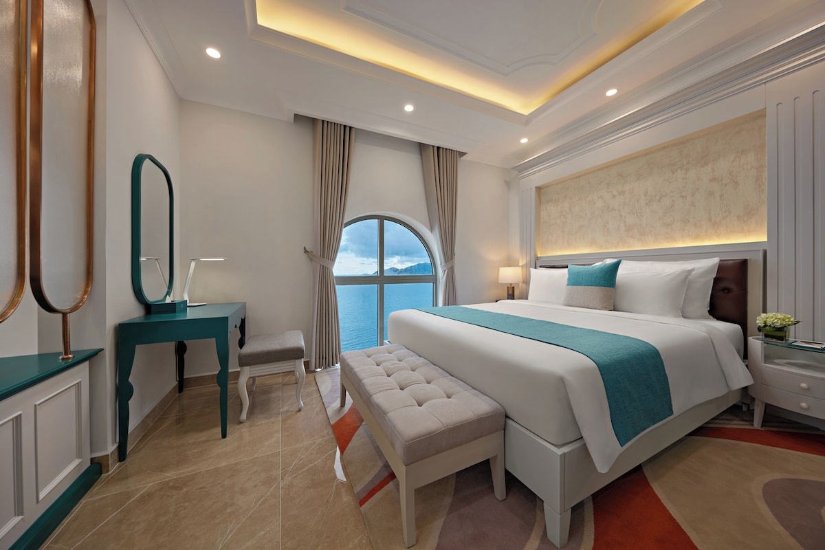 Phòng nghỉ tiện nghi tại khách sạn Mercure Nha Trang Beach