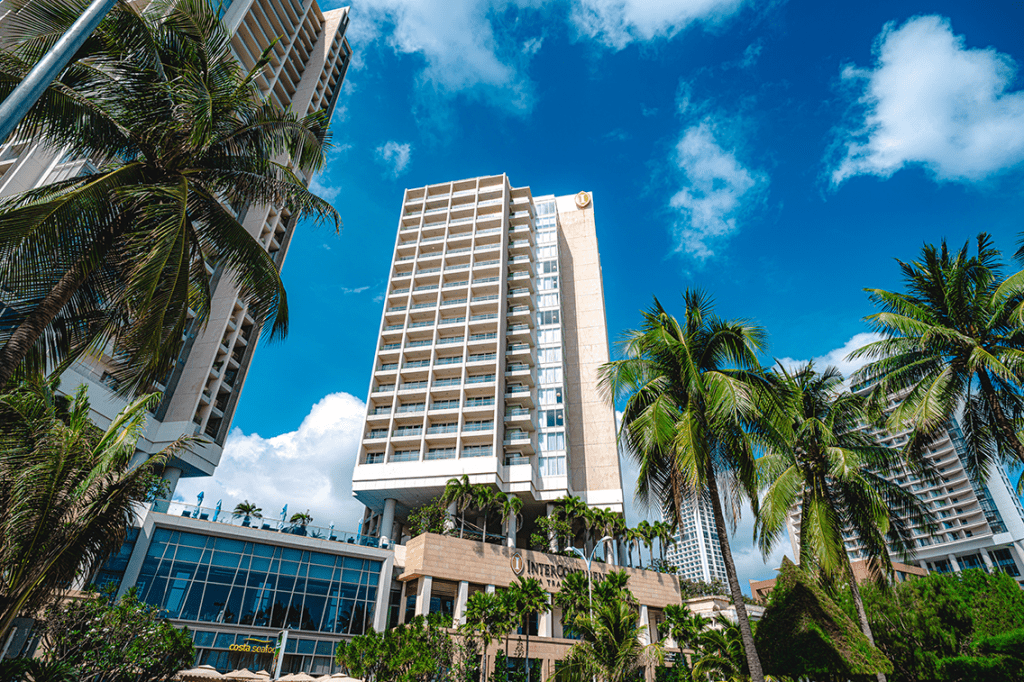 Khách sạn InterContinental Nha Trang sang trọng bên bờ biển