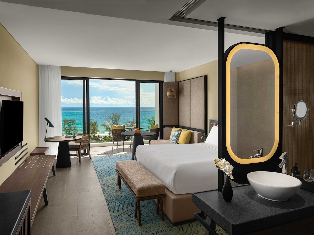 Combo Phú Quốc Crowne Plaza Phú Quốc