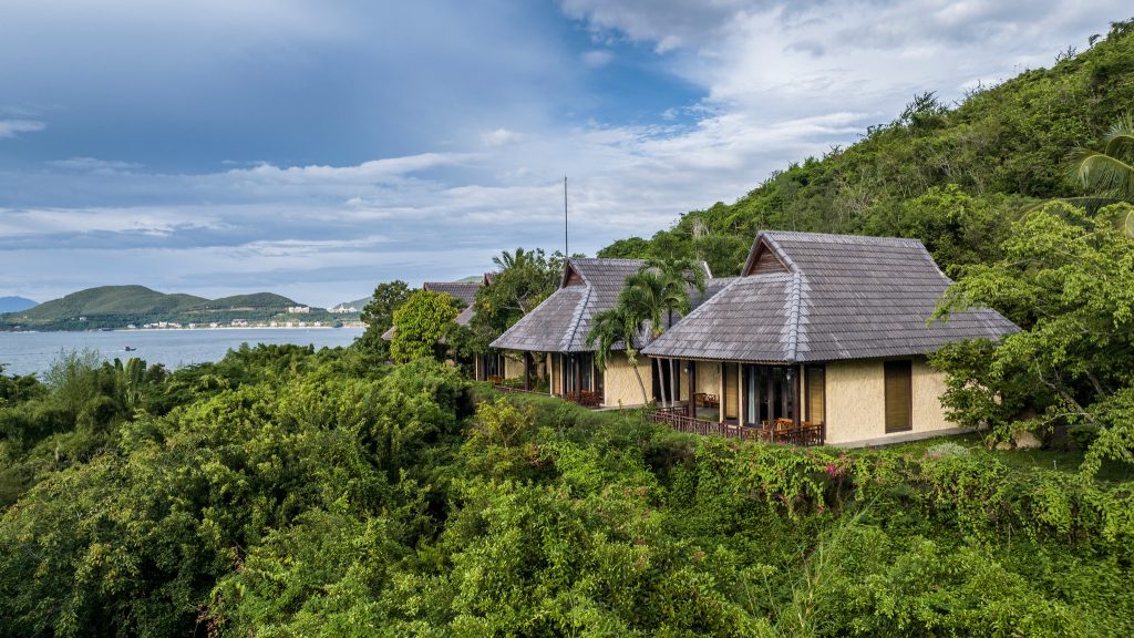 Biệt thự hướng biển trong combo resort Nha Trang Hòn Tằm