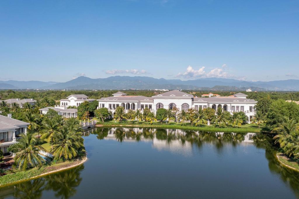 Top 4 combo resort Nha Trang giá dưới 1,5 triệu đồng cho kỳ nghỉ trọn vẹn