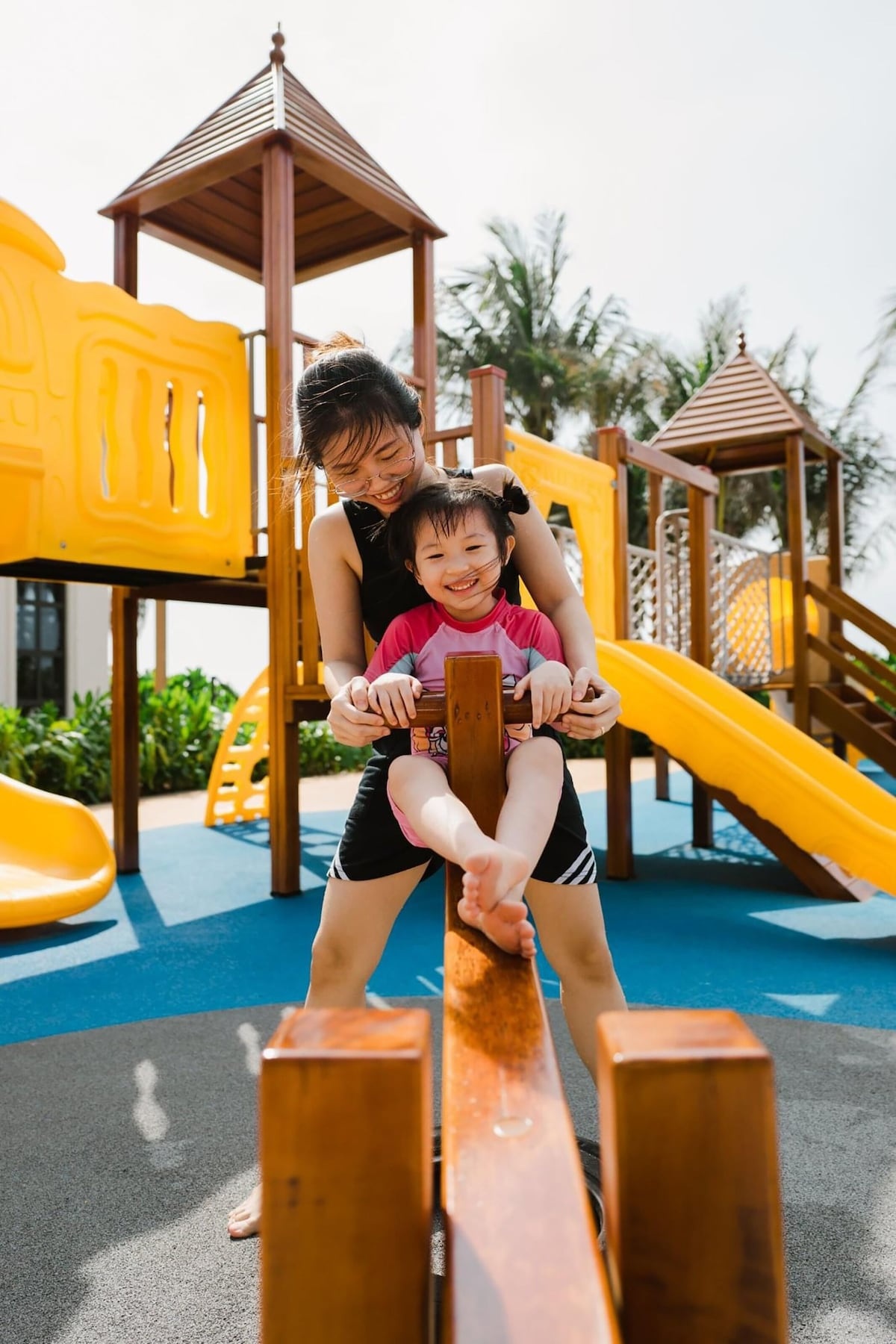 Khu vui chơi ngoài trời cho bé tại Radisson
