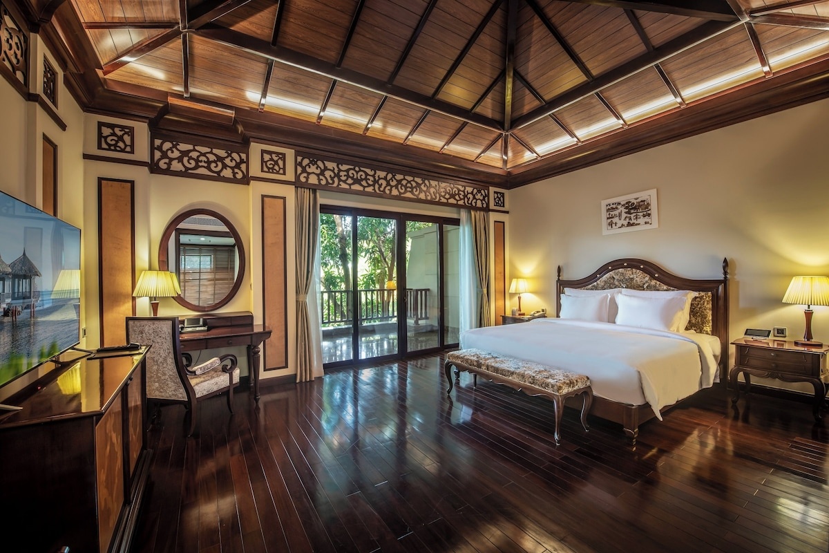 Thiết kế phòng nghỉ truyền thống tại Vinpearl Luxury Nha Trang