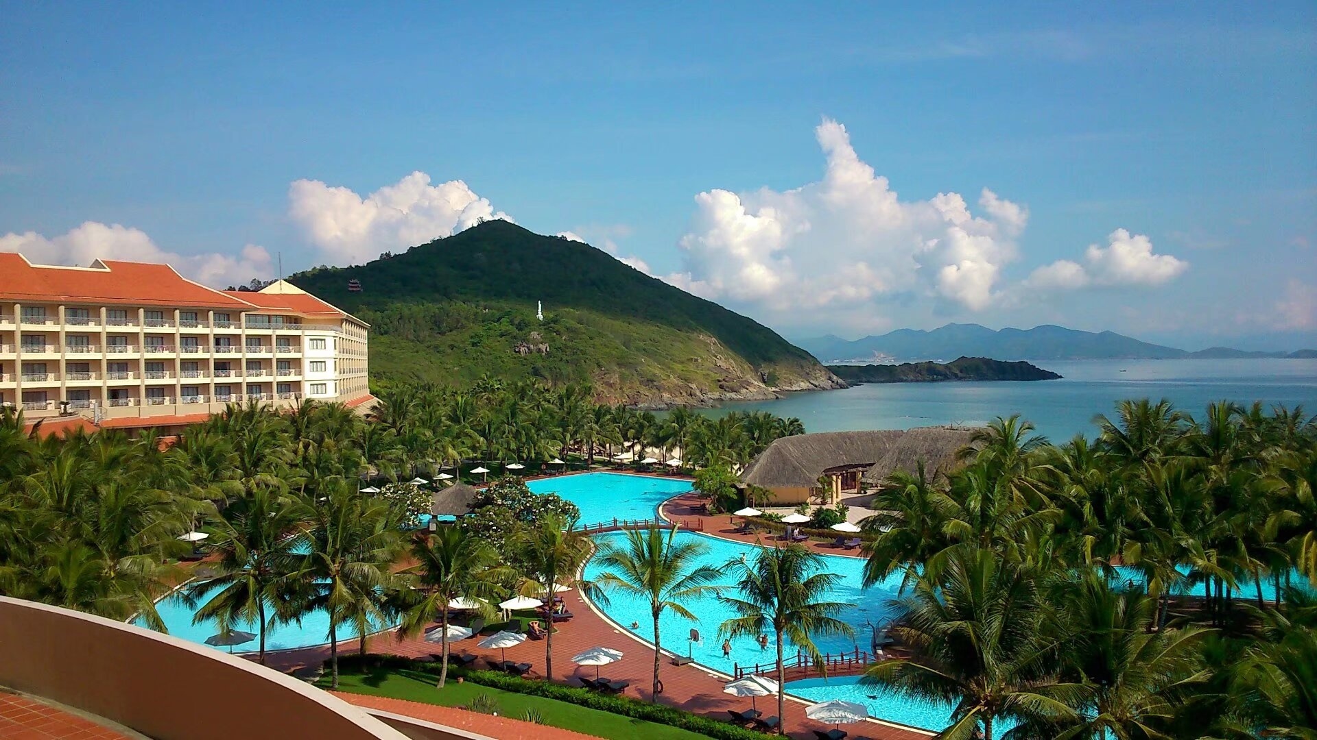 Combo Vinpearl Nha Trang Flash Sale: Nghỉ dưỡng sang trọng, giá siêu hời