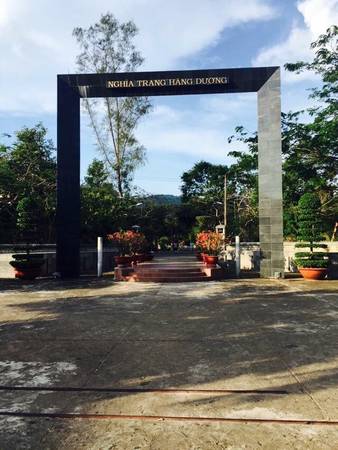 Ra tới Côn Đảo, không ai không viếng nghĩa trang Hàng Dương, nơi yên nghỉ của rất nhiều chiến sĩ cách mạng, trong đó có cô Võ Thị Sáu.