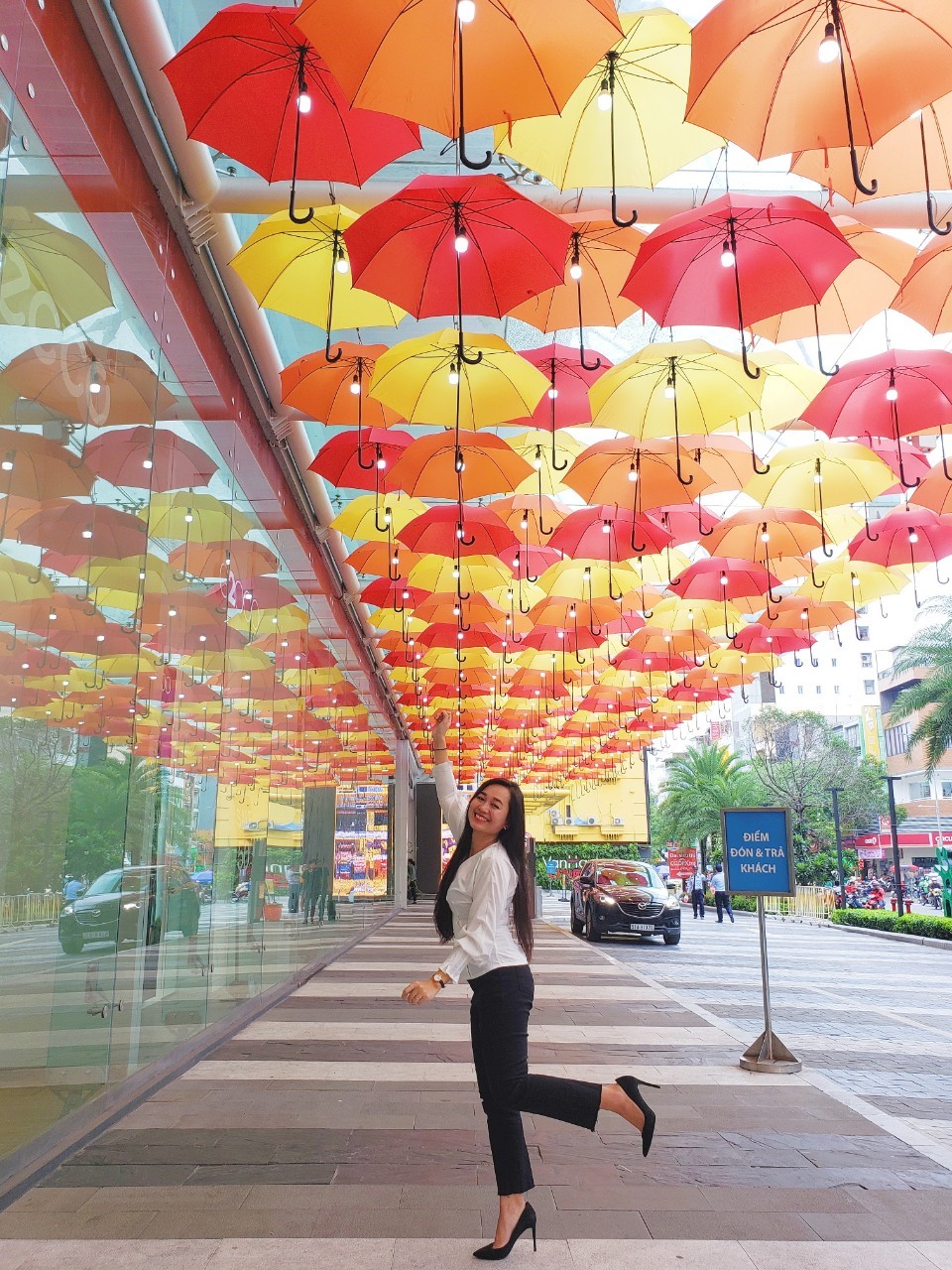 Không gian con đường ô bay rực rỡ tại Vạn Hạnh Mall