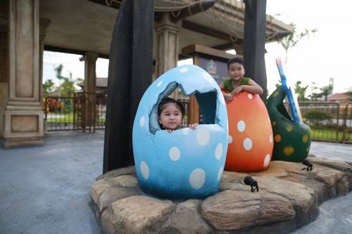 Cảnh quan rực rỡ con đường đèn lồng Asia Park Đà Nẵng Cảnh quan rực rỡ con đường đèn lồng Asia Park Đà Nẵng