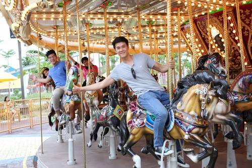Chi tiết đèn lồng tại con đường đèn lồng Asia Park Chi tiết đèn lồng tại con đường đèn lồng Asia Park