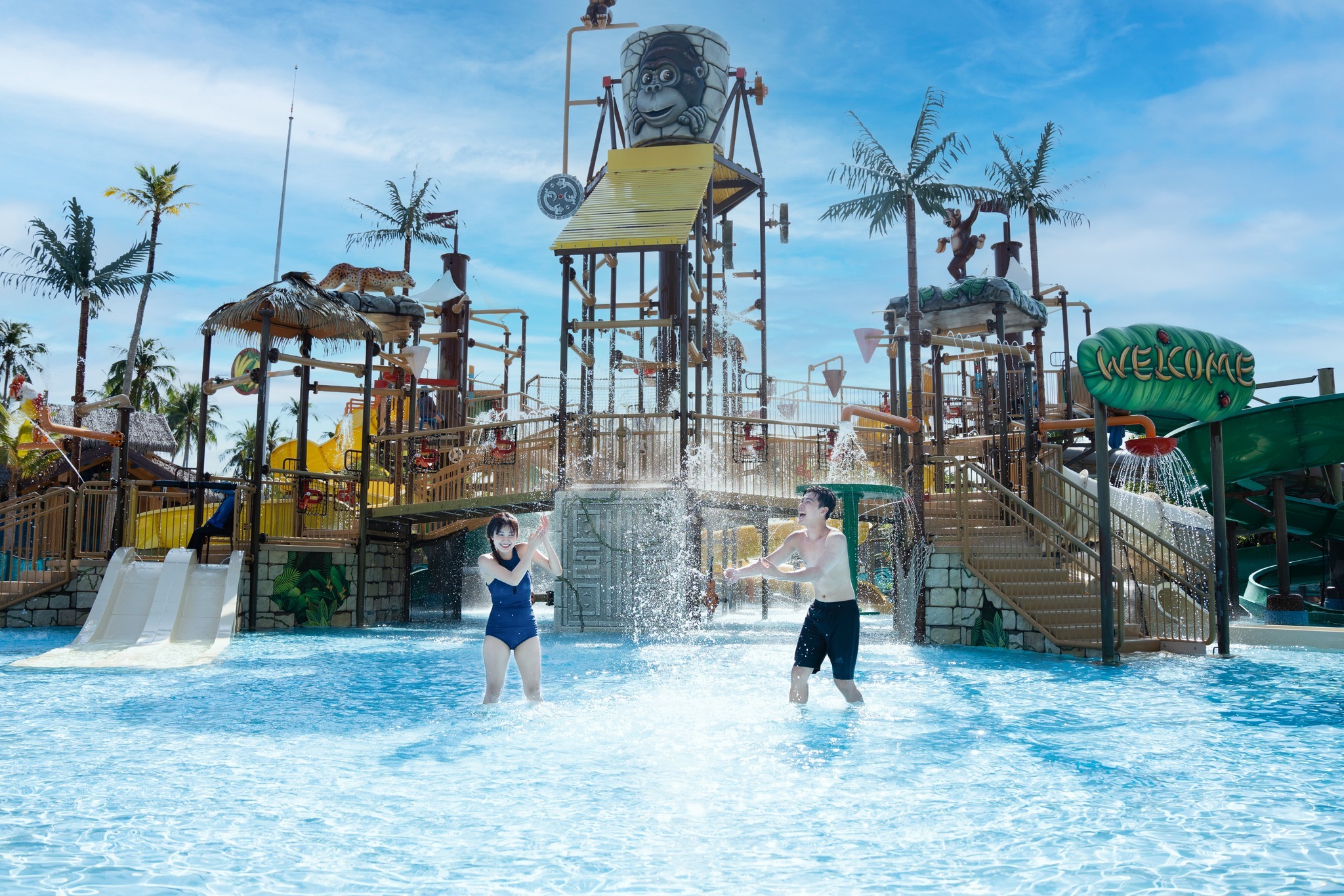 Công viên giải trí nước Aquatopia trên đảo Hòn Thơm