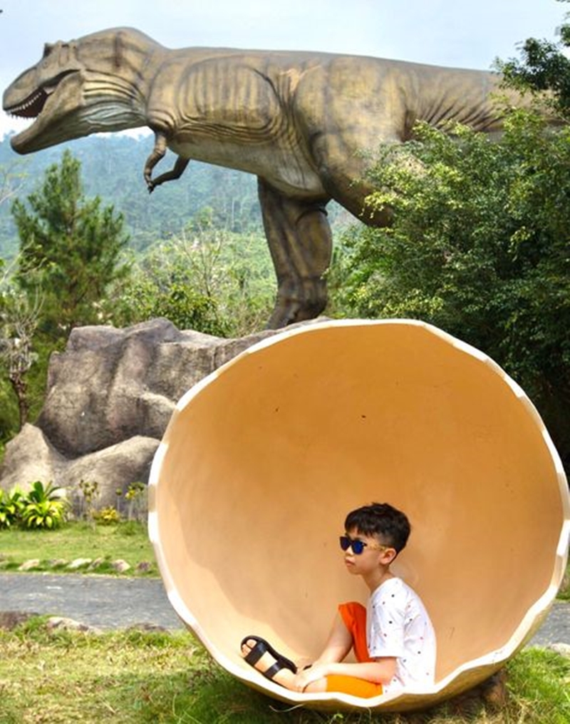 Không gian nguyên thủy công viên khủng long Đà Nẵng