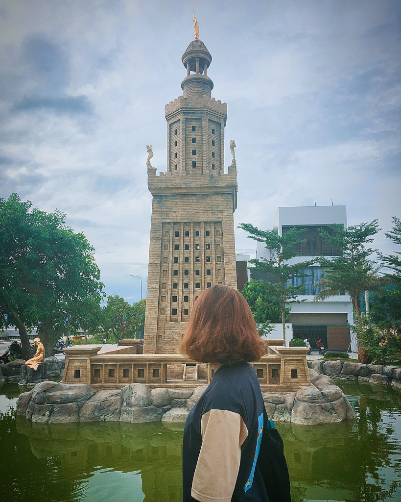 Hải đăng Alexandria tại công viên Kỳ quan thế giới Đà Nẵng