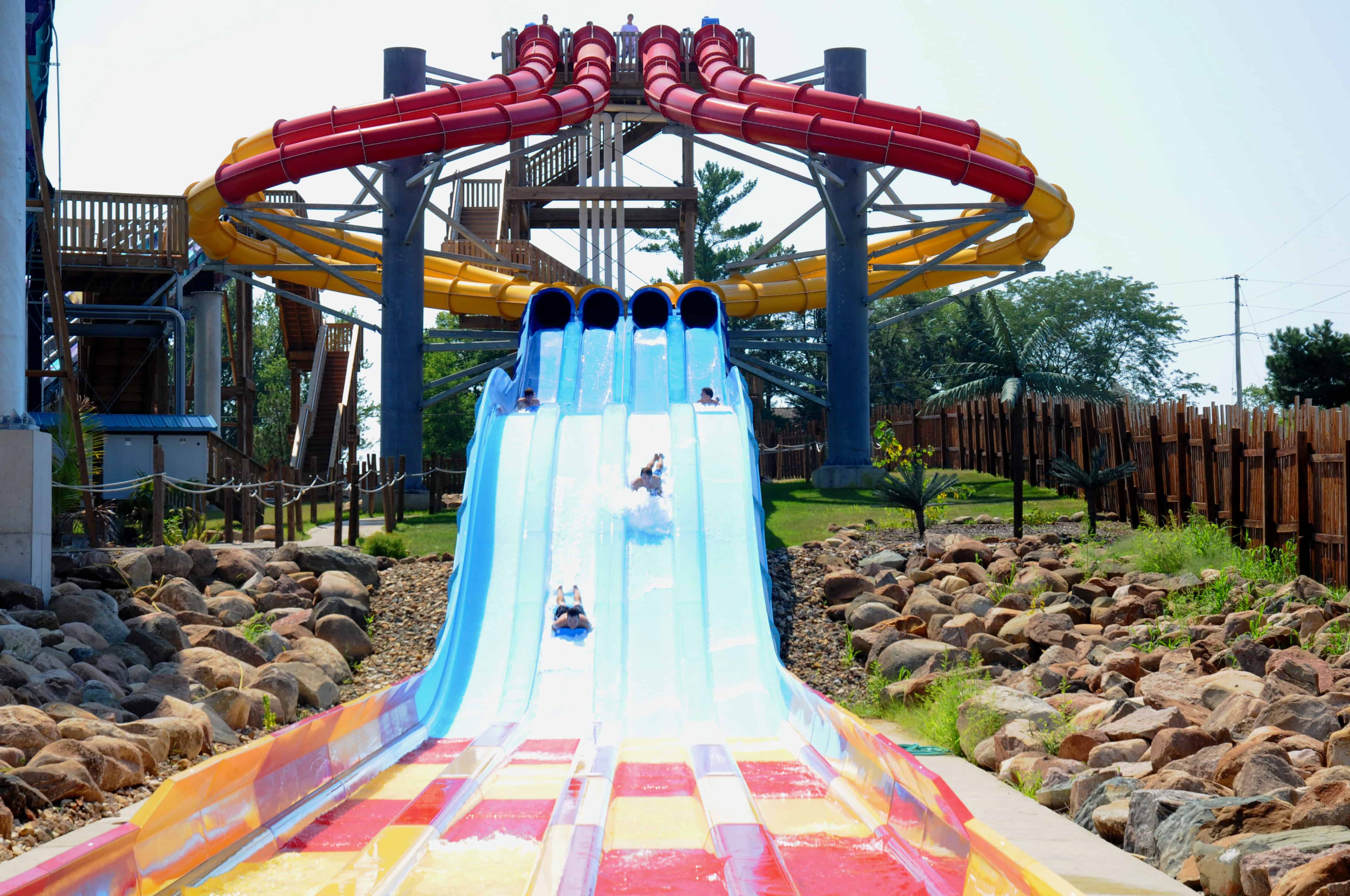 Tổng quan công viên nước Aquatopia Water Park Phú Quốc