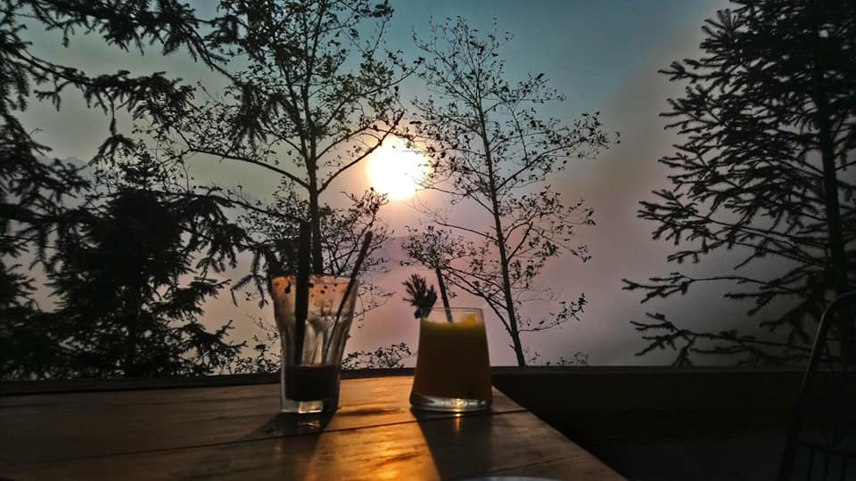 Không gian Coóng Coffee Homestay Sapa Họa tiết thổ cẩm Coóng Coffee Homestay