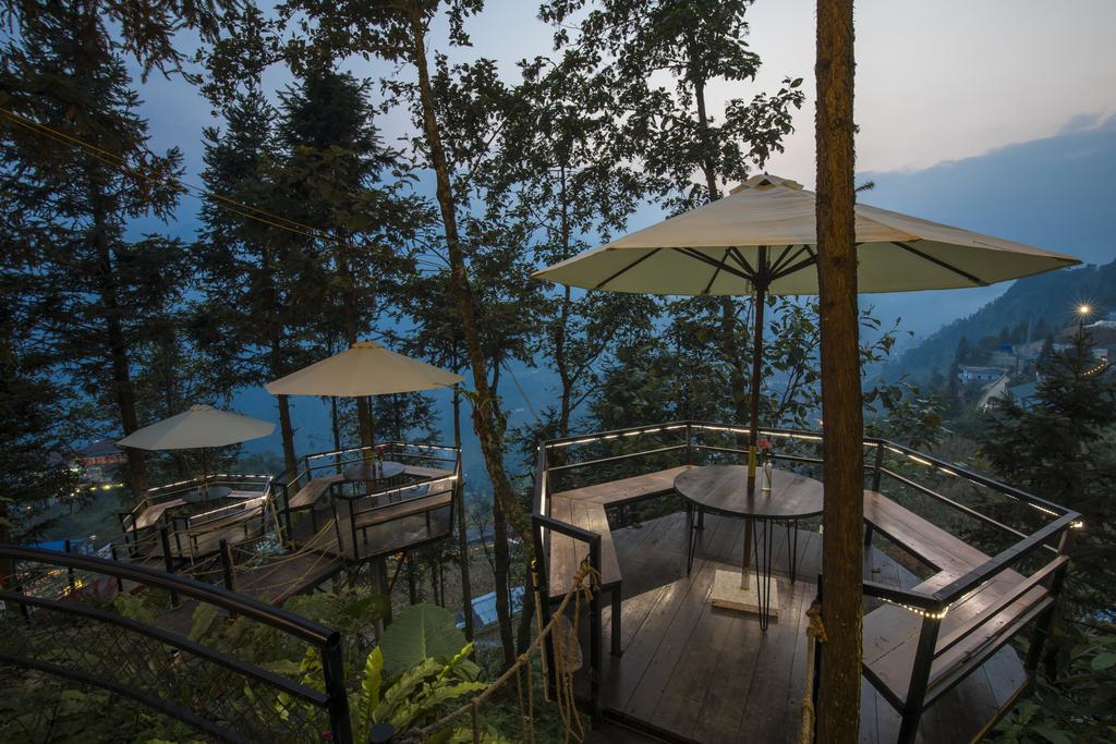 Vật liệu tre gỗ Coóng Coffee Homestay Trang trí bằng tre gỗ tại Coóng Coffee Homestay Sapa