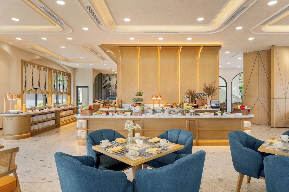 Phục vụ ẩm thực đa dạng cho mọi bữa ăn tại Costamigo Phan Thiết