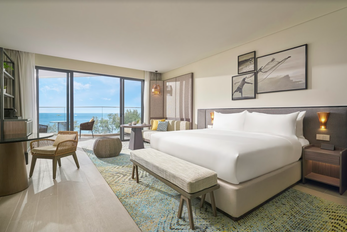 Crowne Plaza Phú Quốc phòng ngủ hiện đại