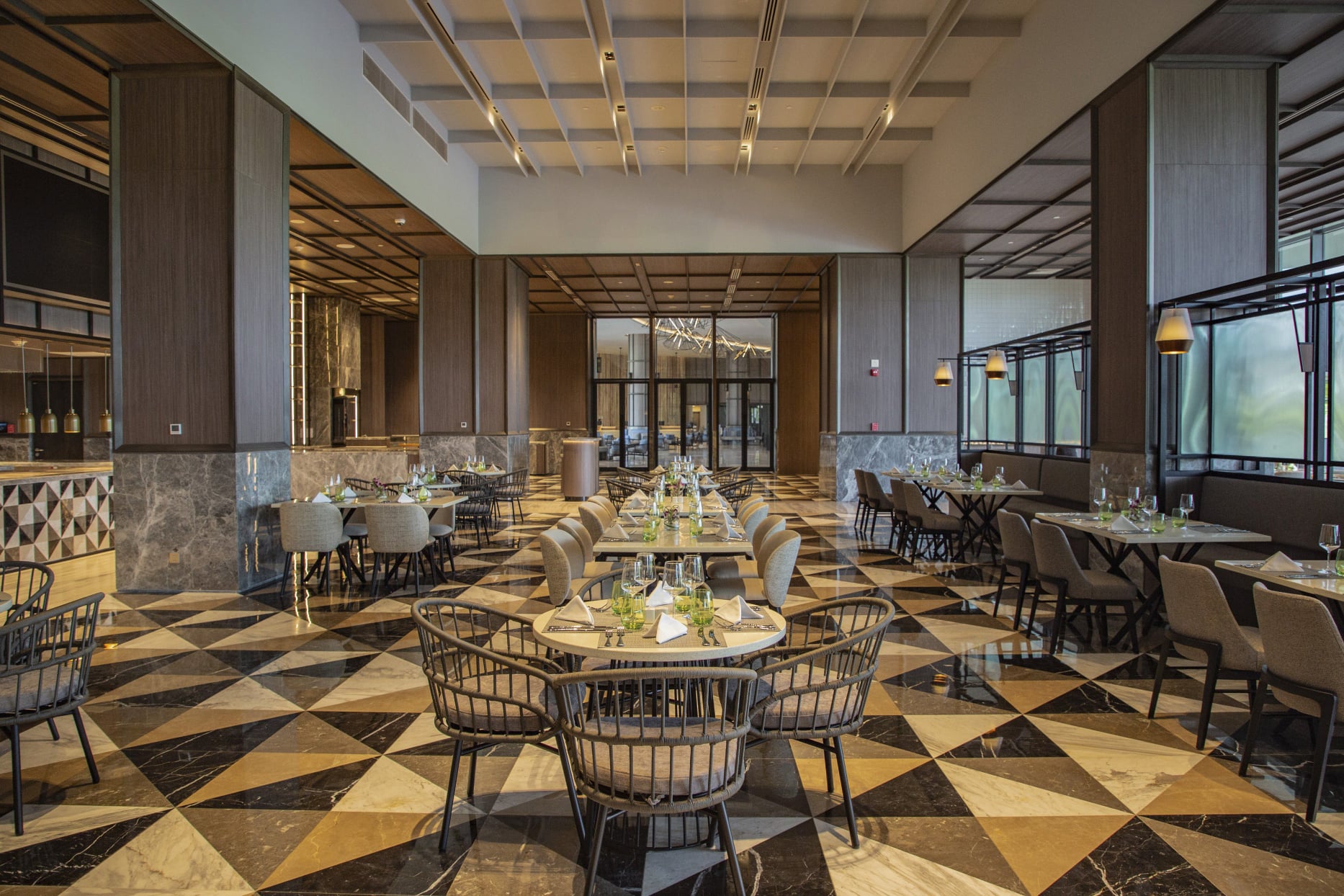 Crowne Plaza Phú Quốc nhà hàng Horizons