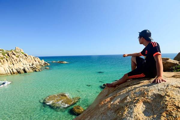 Bờ biển hoang sơ hòn đảo Bình Thuận Cù Lao Câu