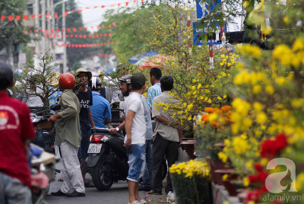 cu-thay-nhung-thu-nay-la-cam-nhan-ngay-duoc-vi-tet-sai-gon-ivivu-13