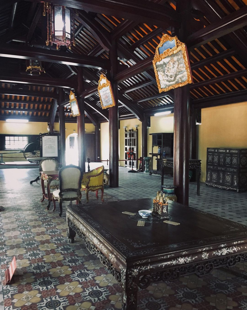 Nội thất nhà Tả Trà bên trong cung Diên Thọ