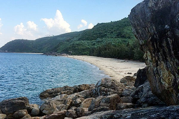 Bãi chính và mũi Isabella tại Làng Vân Đà Nẵng