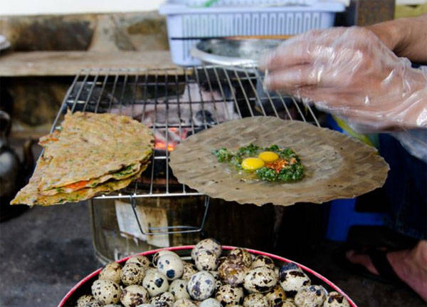 Bánh tráng nướng đặc sản Đà Lạt