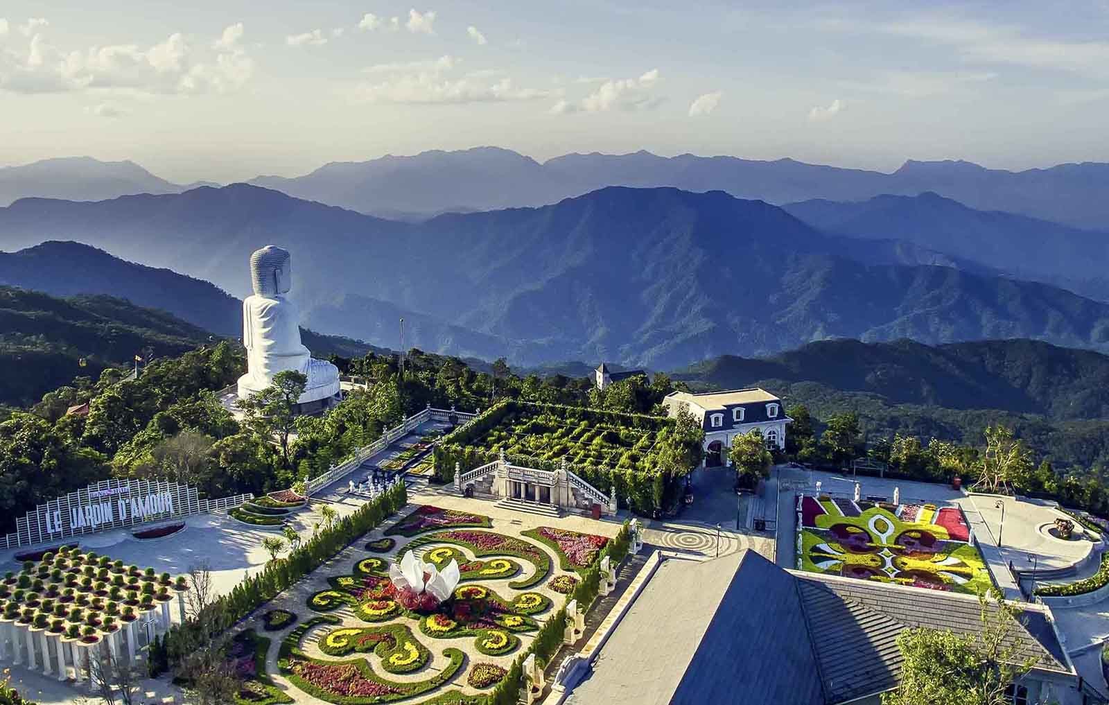 Chùa Linh Ứng tại Bà Nà Hills Đà Nẵng