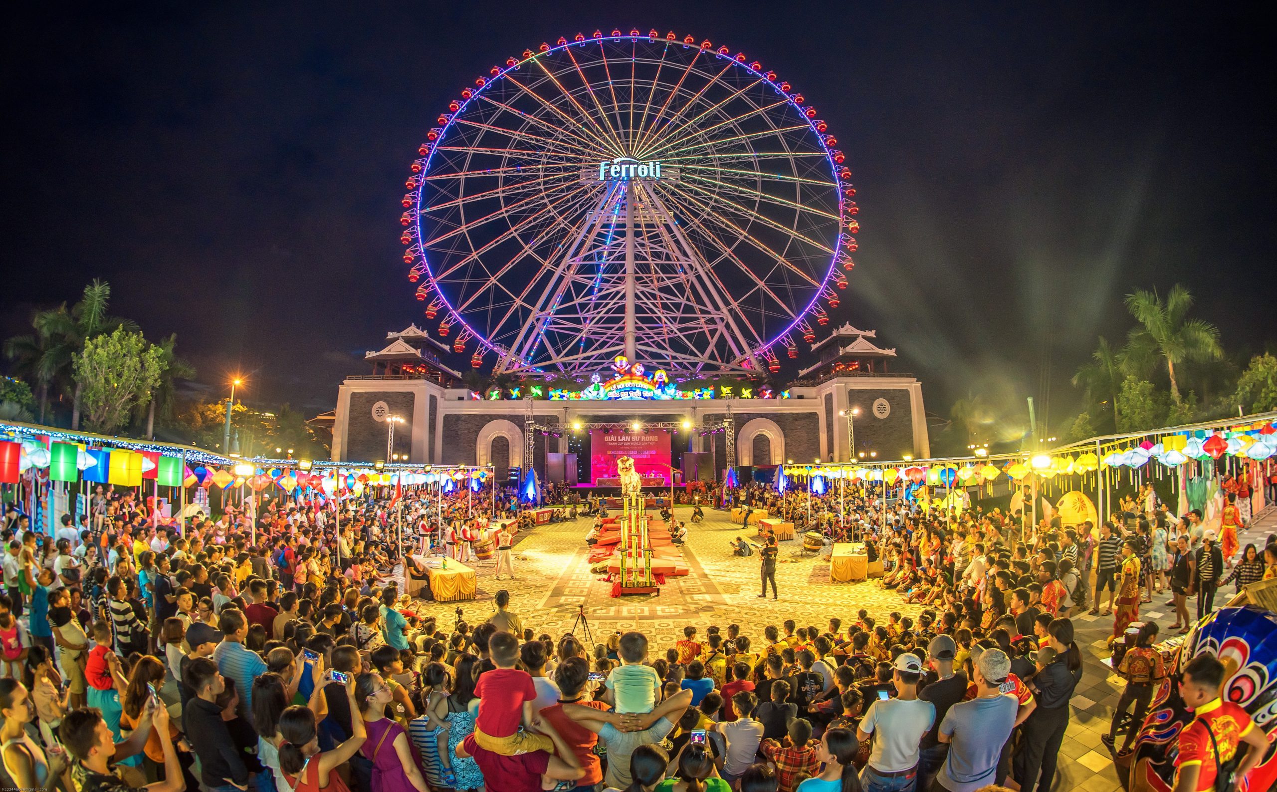 Quảng trường Sun Wheel có rạp chiếu phim ngoài trời tại Đà Nẵng Downtown