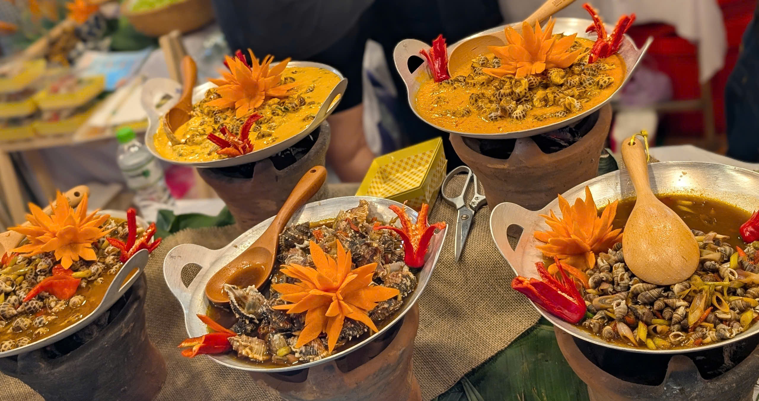 Món ăn đặc sản miền Trung hấp dẫn tại Đà Nẵng Food Tour 2026