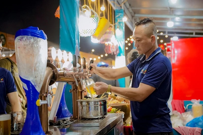 Khu vực giới thiệu bia thủ công tại Đà Nẵng Food Tour 2026