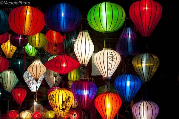 Phố La Hối chuyên bán đèn lồng Đà Nẵng Hội An