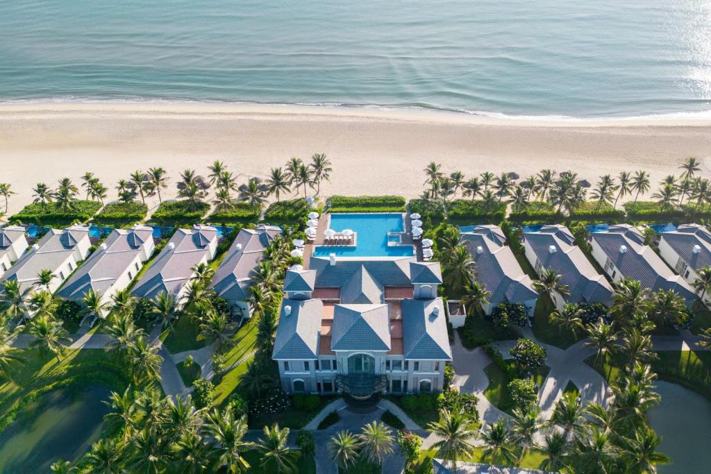 Đánh thức mùa hè với kỳ nghỉ tại Đà Nẵng Marriott Resort & Spa, Non Nước Beach Villas