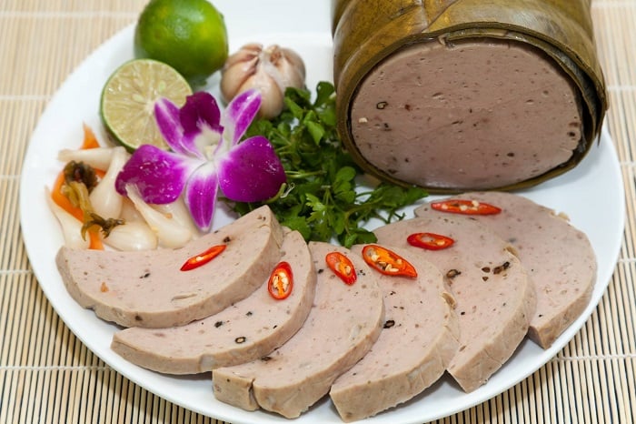Chả bò Đà Nẵng - đặc sản Đà Nẵng làm quà