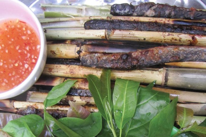 dac-san-mien-tay-lam-tu-loai-ca-re-nhu-beo-gio-thanh-mon-ngon-trong-thuc-don-nha-hang-dac-san-ca-keo-nuong-ong-say-moc-mac-o-mien-tay-hi-1650962949-142-width780height521