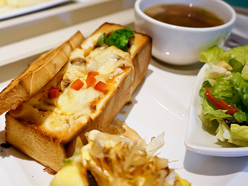 Bánh mì quan tài Đài Loan với nhiều loại nhân