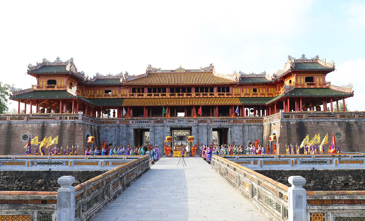 Đại Nội Huế tour Tết Đà Nẵng Huế
